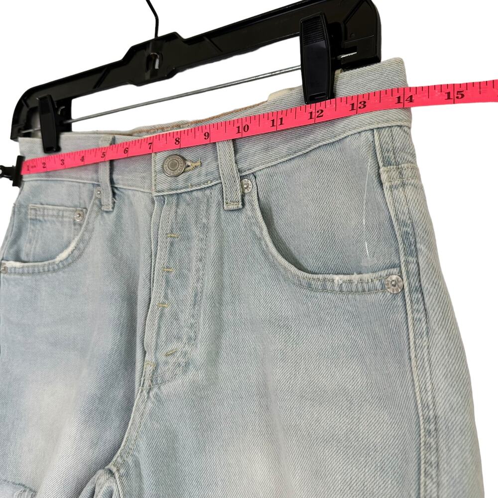 NWT- Free People‎ Ivy Light Wash Mid Rise Button Fly Shorts Size 24 - Picture 6 of 8